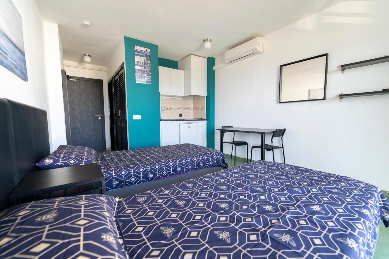 Coconut Apartments - Adults Only Magaluf  Bagian luar foto