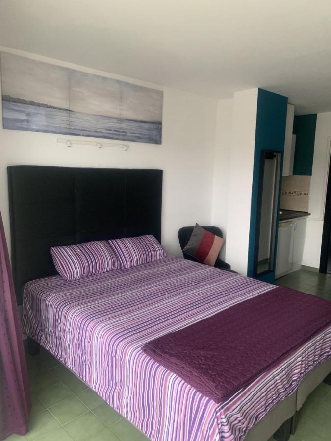 Coconut Apartments - Adults Only Magaluf  Bagian luar foto