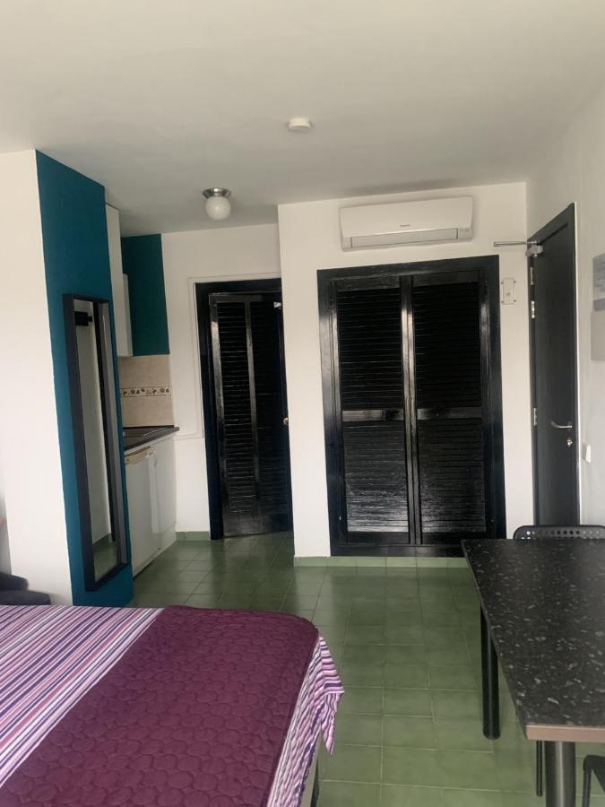 Coconut Apartments - Adults Only Magaluf  Bagian luar foto