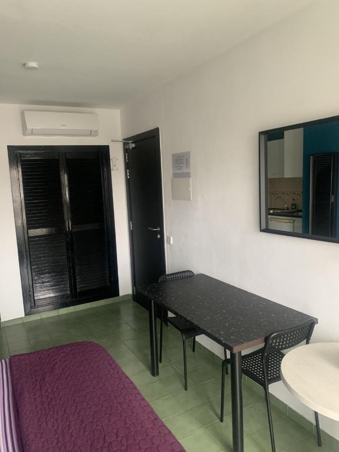 Coconut Apartments - Adults Only Magaluf  Bagian luar foto