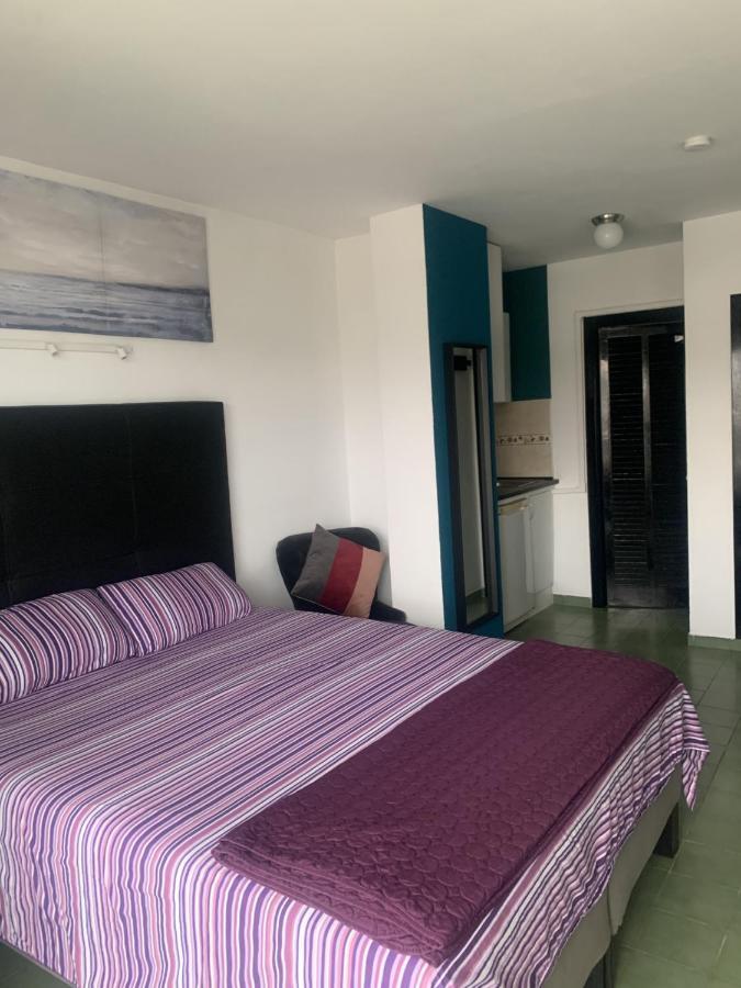 Coconut Apartments - Adults Only Magaluf  Bagian luar foto