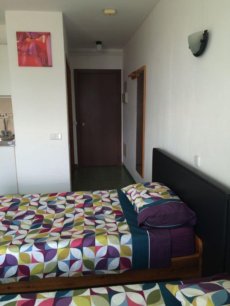 Coconut Apartments - Adults Only Magaluf  Bagian luar foto