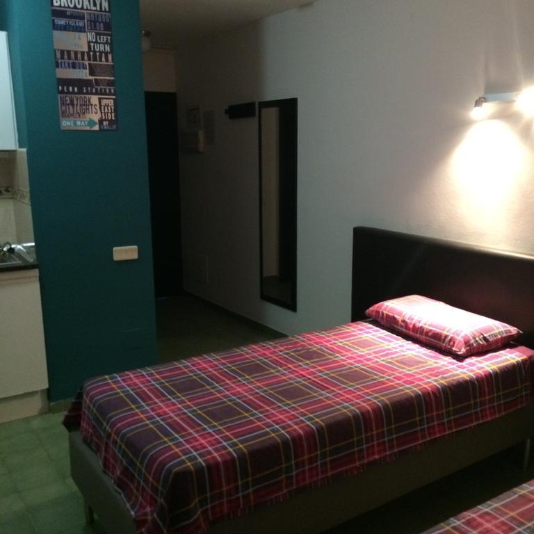 Coconut Apartments - Adults Only Magaluf  Bagian luar foto