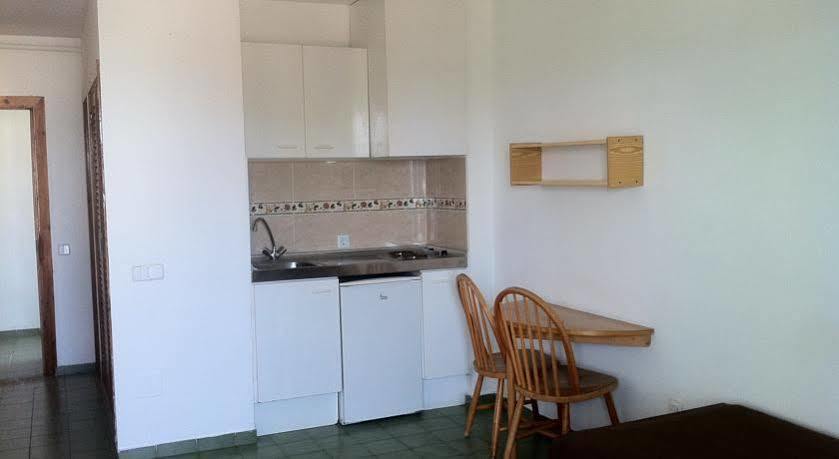 Coconut Apartments - Adults Only Magaluf  Bagian luar foto